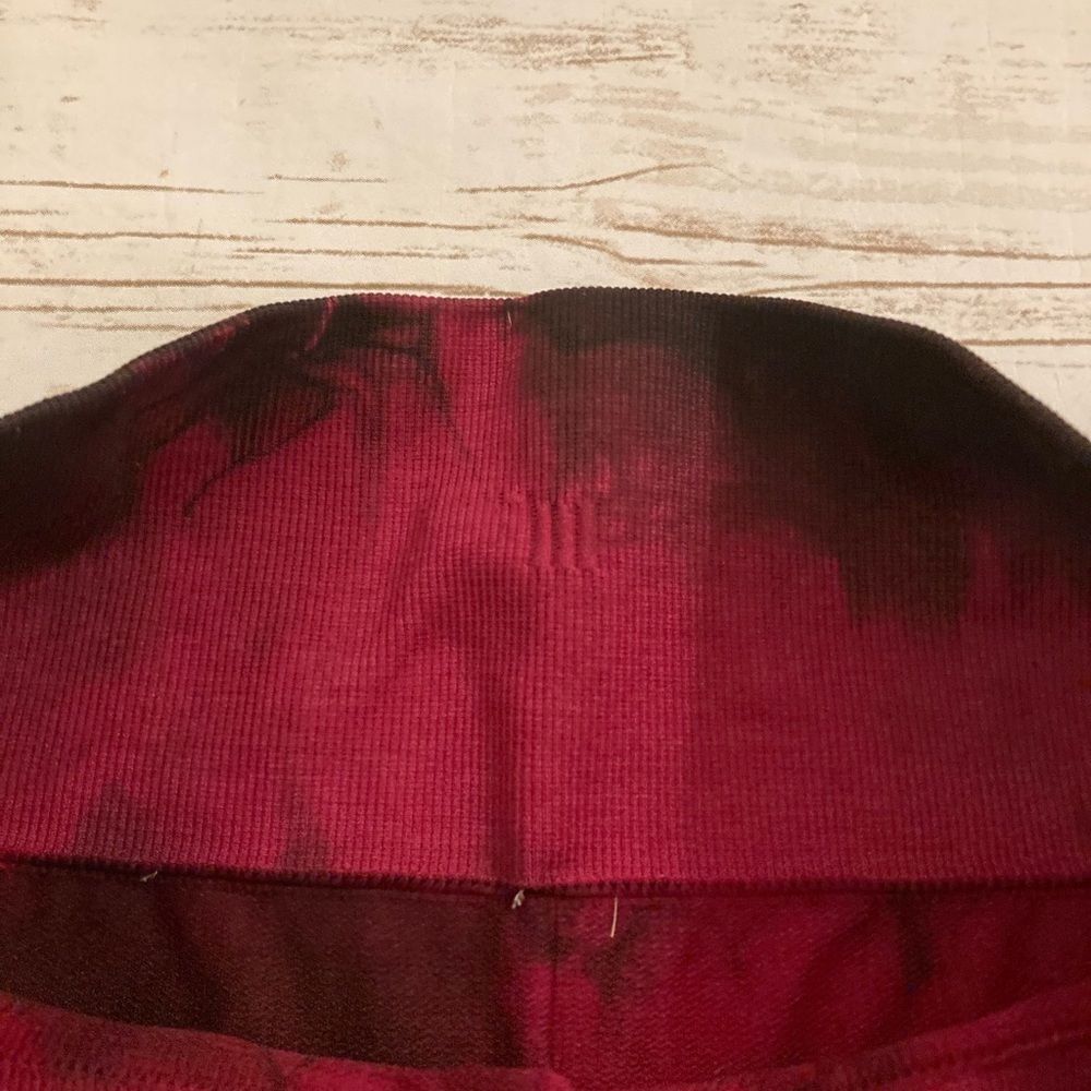 Lululemon In The Flow Crop | Wine Berry/Bordeaux Drama | Size 8 - Picture 3 of 12